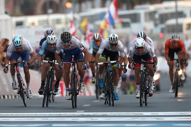 Mastering Cycling Cadence - The Ultimate Guide to Efficiency, Speed & Comfort