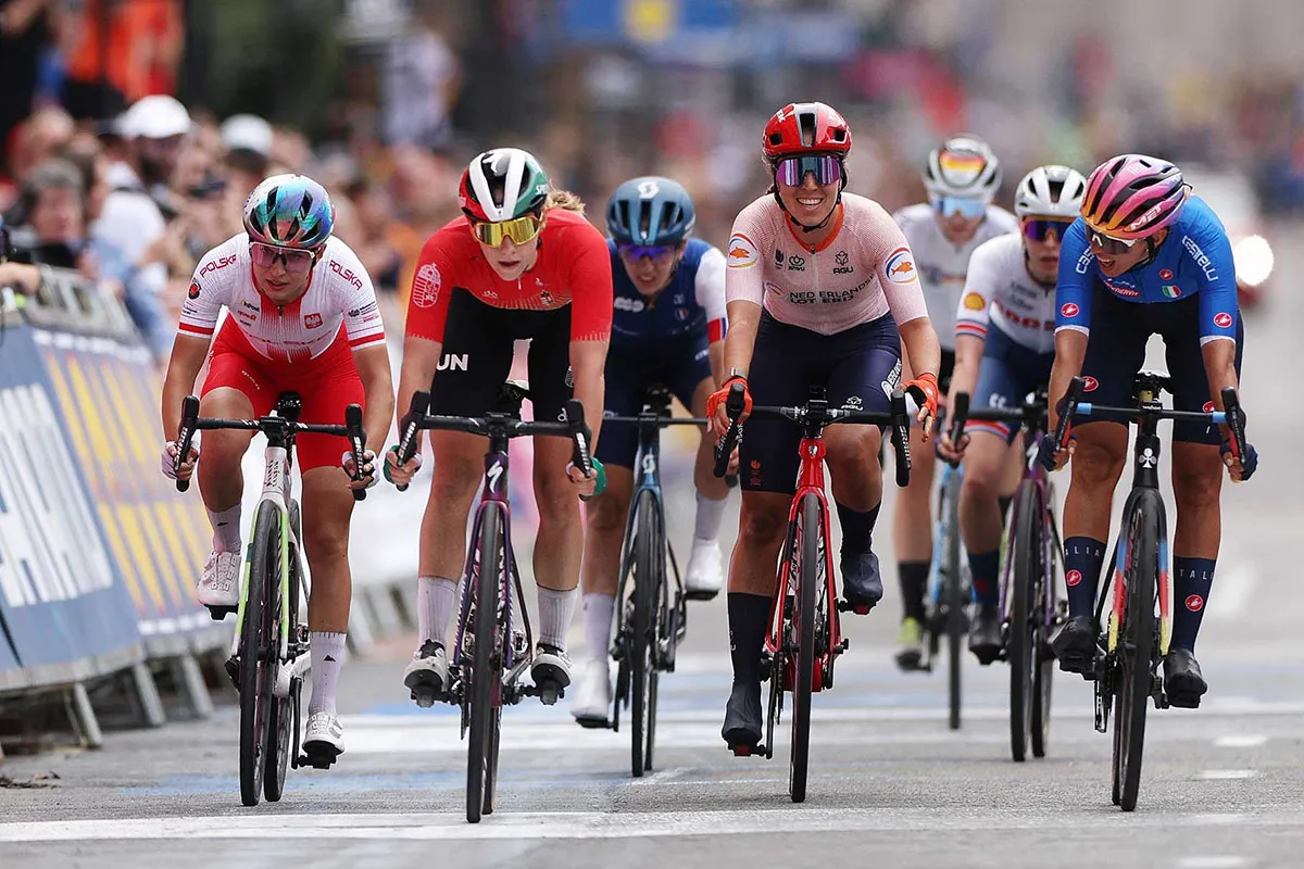 The Ultimate Guide to Carbon Fiber Handlebars - Selection, Fit & Performance