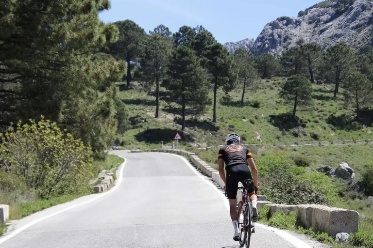The Ultimate Guide to Solo Cycling - Safety, Pacing & Mental Toughness