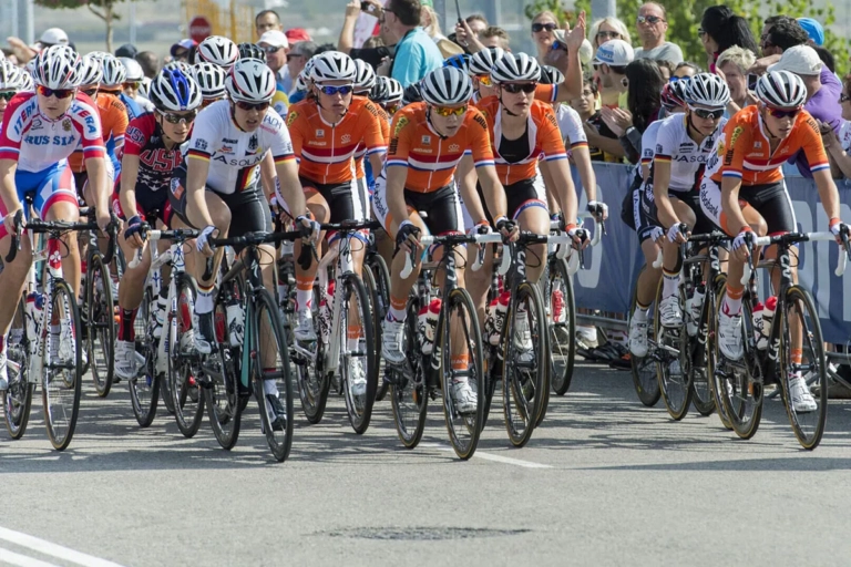 Wheel Bearings Guide - Symptoms, Replacement Steps & Buying Tips